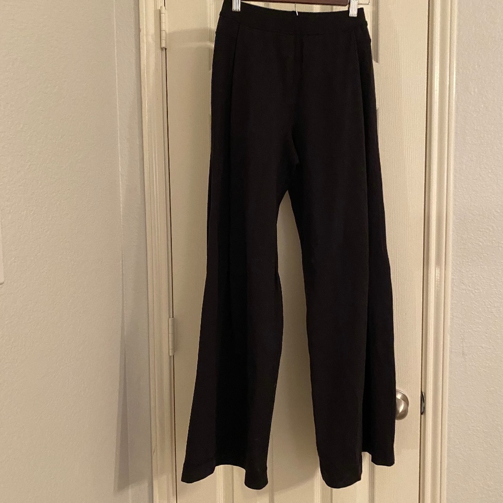 Lululemon lounge pants